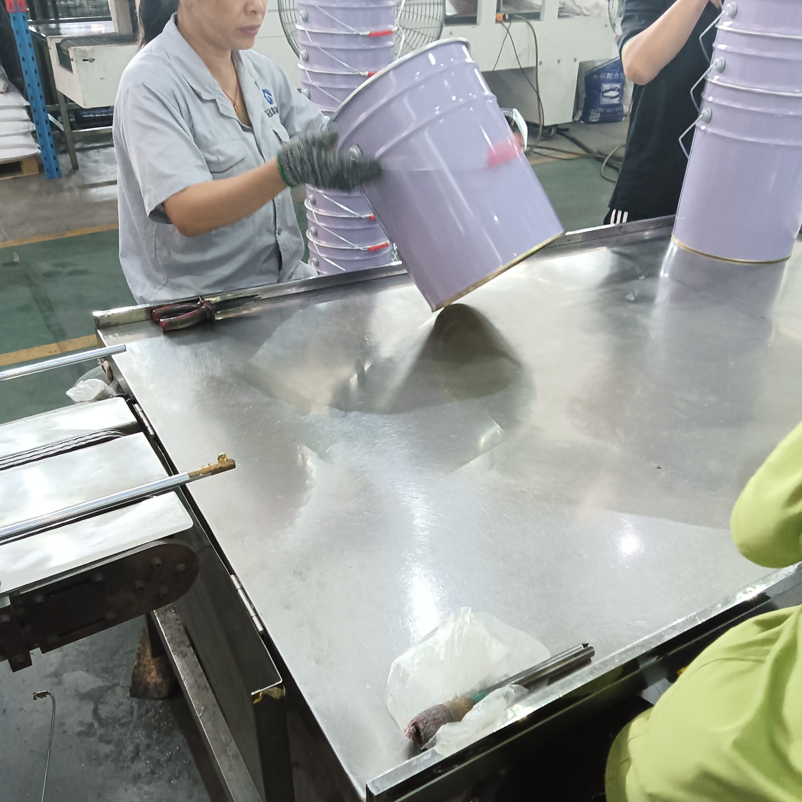 Blog công ty mới nhất về Chất lượng vật liệu ảnh hưởng đến sản phẩm sơn với các yếu tố dưới đây.